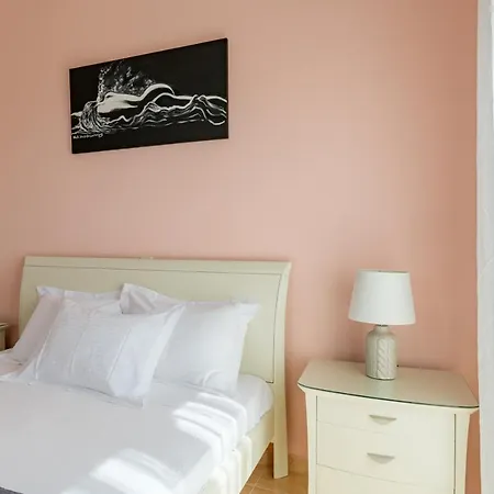 Sophia Elena 아파트