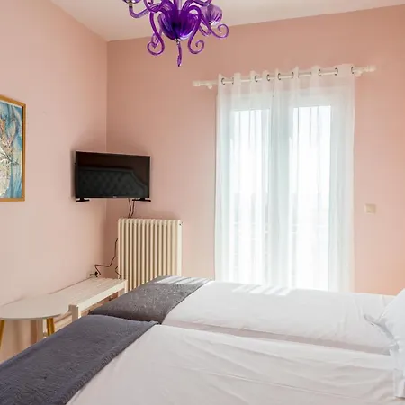 Sophia Elena דירה *