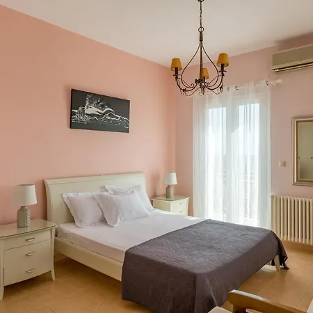 Sophia Elena דירה *