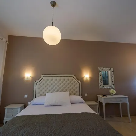 Sophia Elena דירה *